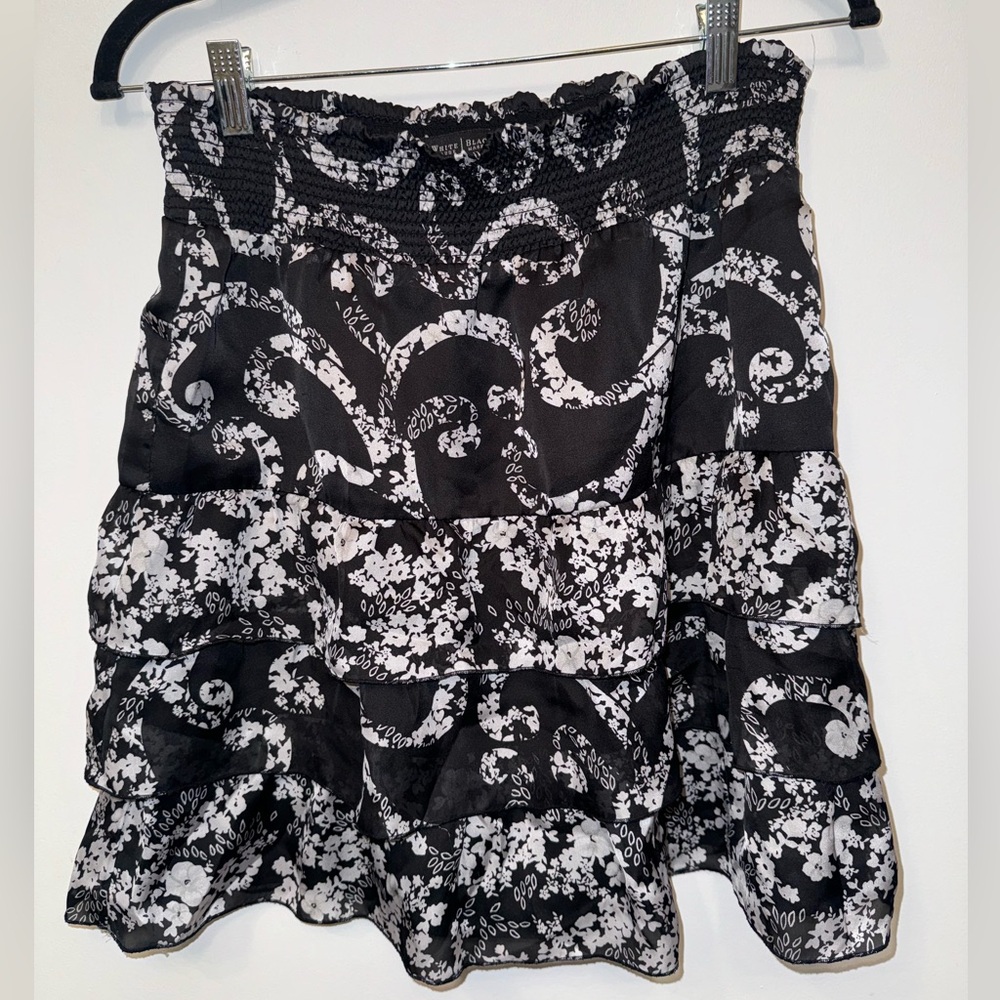 White House Black Market Black & White Tiered skirt